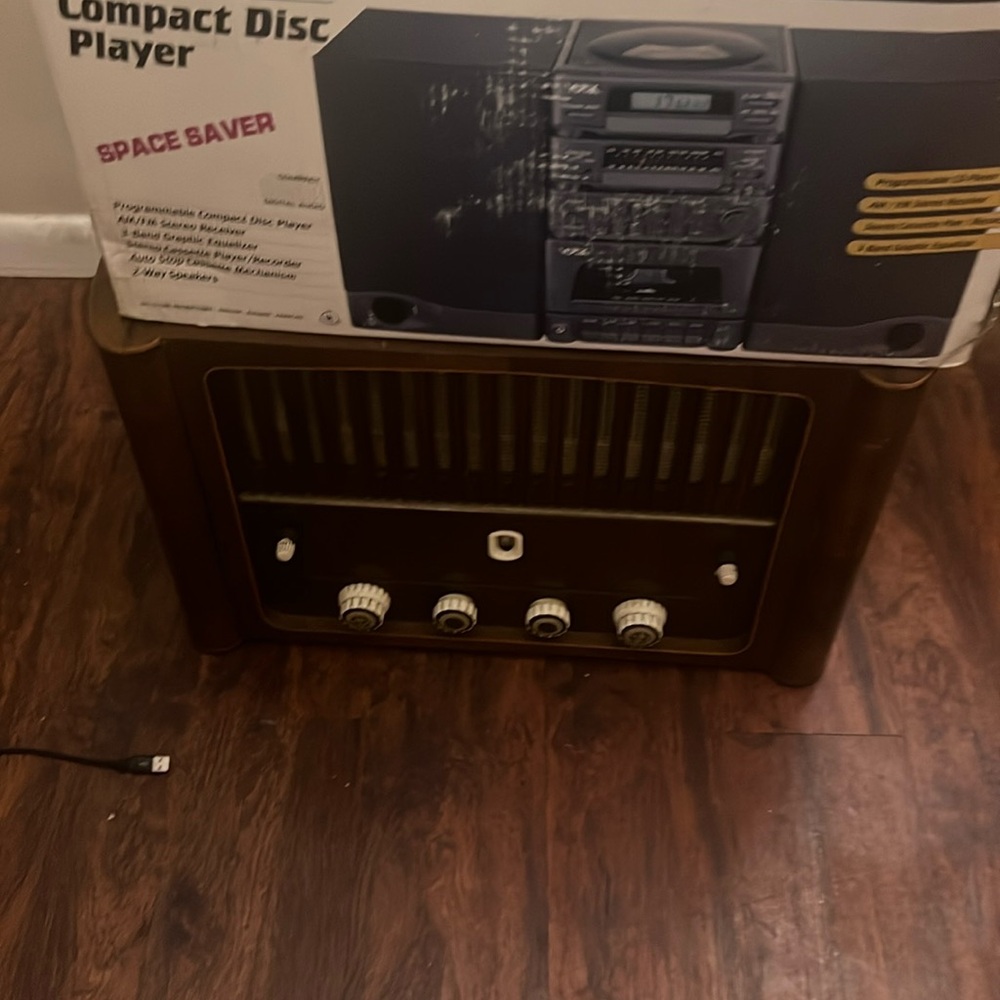 Vintage German am/fm radio